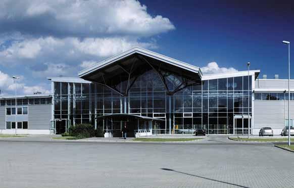 ARCHIV ŠKODA AUTO S T O R Y B I Z 1 0 0 Letošní žebříček největších českých firem BIZ 100 s přehledem vede Škoda Auto.
