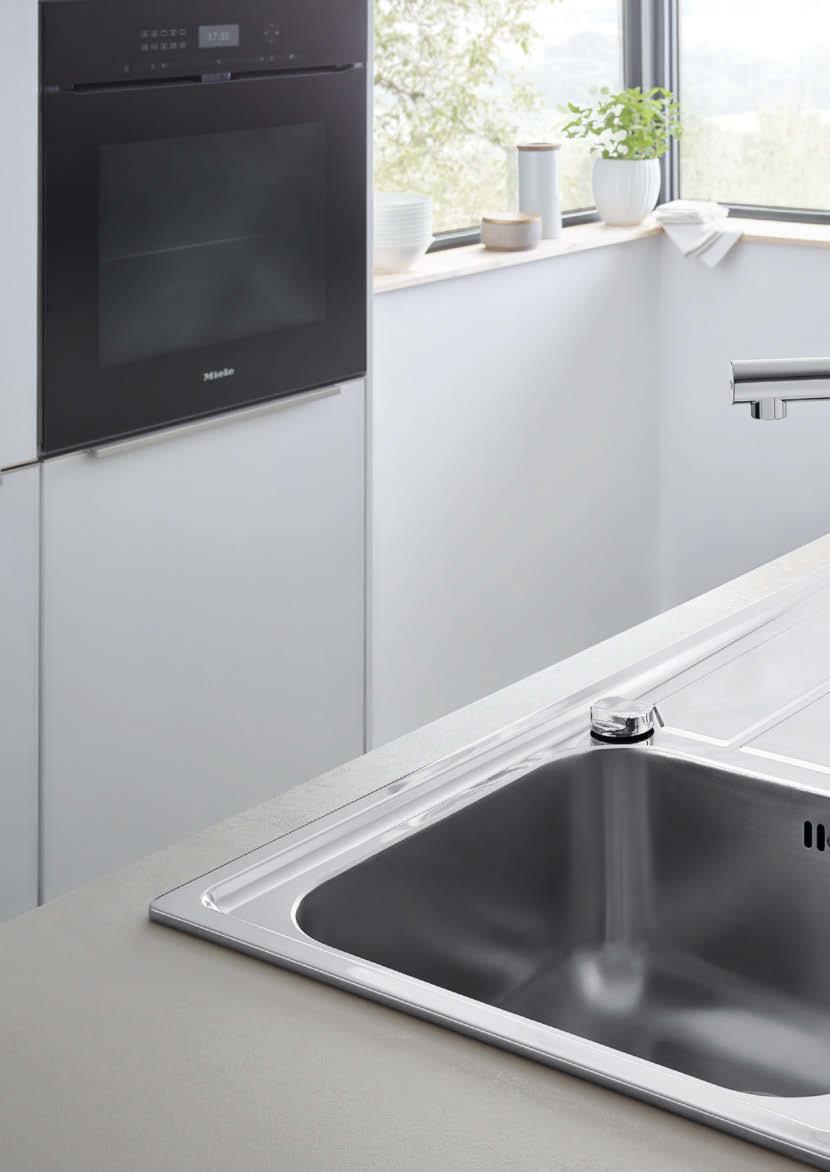 KUCHYŇSKÉ DŘEZY GROHE ŘADA K500 ŘADA GROHE K500 31 573 SD0 Sada baterie a dřezu Minta