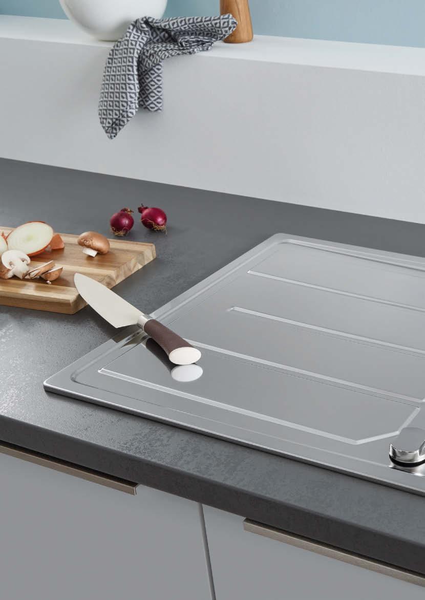 KUCHYŇSKÉ DŘEZY GROHE ŘADA K200 ŘADA GROHE K200 Kuchyňské dřezy K200 se pyšní univerzálním