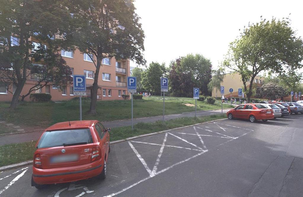 Obrázek 6.3: Ulice Obránců míru, vyhrazená stání Tabulka 6.
