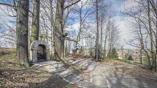 28 27. dubna 2018 Pojeďte s námi VHarrachověnevíte,kam jít dřív Harrachov ajeho bezprostřední okolí nabízí turistům vletní sezoně spoustu zážitků. Nemusí za nimi stoupat vysoko do Krkonoš.