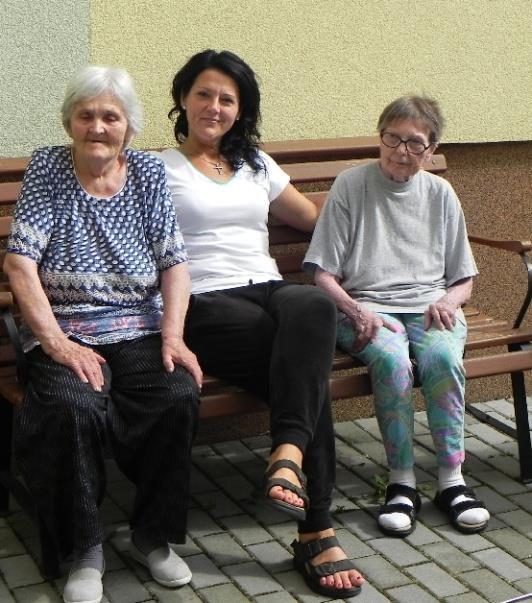 těchto teplých dnech rádi využívají procházek po naší