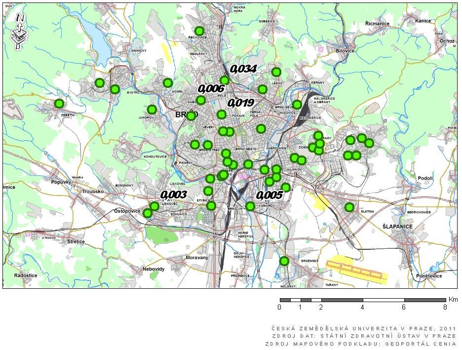 Mapa překročení hodnoty naftalenu půdě představující zdravotní