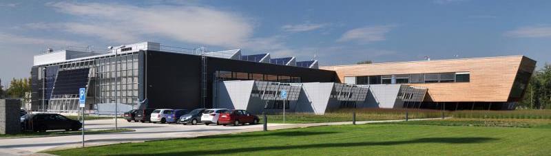 ROLE ČVUT UCEEB Technologie pro inteligentní budovy Znalost tržního a technologického state-of-the-art Vyplnění technologické mezery on-demand Nabídka