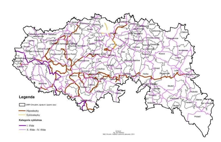 Železniční osobní dopravu zabezpečuje státní organizace České dráhy. Hlavní železniční trať Pardubice Havlíčkův Brod protíná okres Chrudim od severu k jihu a prochází i územím MAS.
