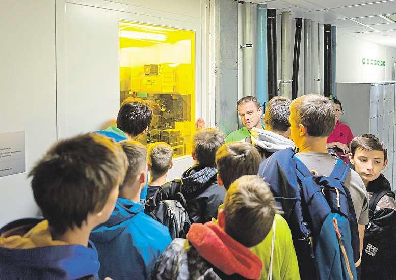 28 20. října 2017 Střední školy ON Semiconductor: Technické Celosvětově uznané patenty, vlastní vývojové středisko, spolupráce se špičkovými světovými firmami.