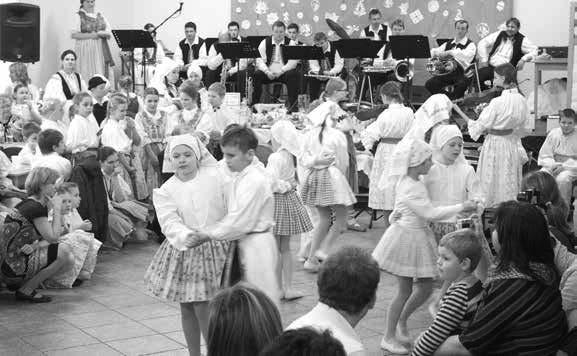 Ani českou, ani moravskou, ale Slováckou besedu nacvičuje téměř čtyřicítka místních občanů ve věku od 15 do 66 let každý pátek a neděli.