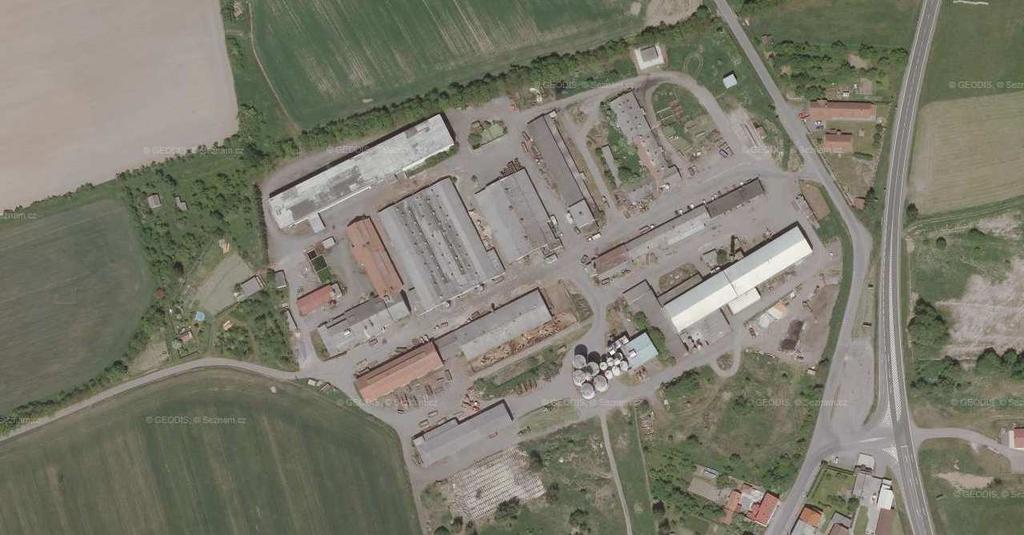 ohraničením pozemku (oplocením), ne zástavbou. Příkladem je výrobní areál ve Švihově.