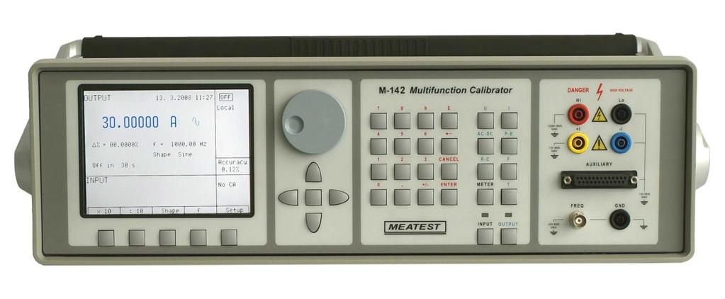 M-142 Multifunkční kalibrátor DC/AC napětí do 1000 V, přesnost 10ppm/rok DC/AC proud do 30A Odpor do 1000 MΩ, kapacita do 100 uf Simulace teplotních snímačů TC/RTD Kmitočtový výstup do 20MHz Funkce