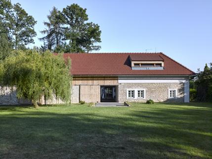 2017 Galerie současného umění a architektury / Dům umění, České Budějovice Výstava ZDEŇKA VYDROVÁ ARCHITEKTKA 30. 9. 12. 11.