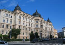 navštívil Hradec Králové předseda ČKA a společně s místními architekty diskutoval o fungování ČKA i problémech profese.