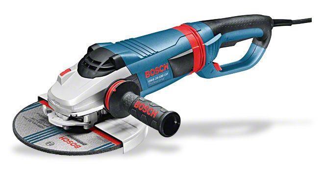 průměr kotouče 180 mm Hmotnost 5,4 kg Tabulka 35 - Technická data brusky 4.31 Bubnová míchačka na beton SM165S Využije se pro dodatečnou výrobu betonové směsi nebo jiných pojidel.
