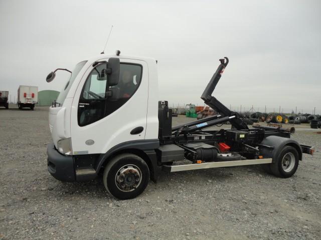 4.36 FORD TRANSIT MWB TREND 2,2 TDCi Bude sloužit především pro přepravu osob a také pro dopravu materiálů a nářadí.