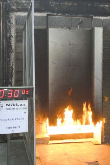 hlediska šíření požáru ověřeno zkouškou dle ISO 13785-1, nebo 13785-2.