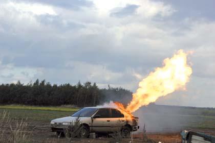 Technically, both compartments form a closed space where fire develops. After 31 minutes, the pressure safety valve tripped.