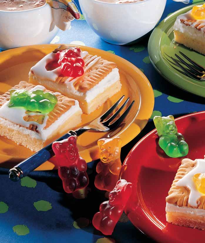 Oetker 40 g cukru krupice 500 ml mléka 500 ml lehaãky 30 máslov ch su enek Na polevu: 200 g cukru mouãka 2 polévkové lïíce vody 3-4 polévkové lïíce citronové Èávy 1.