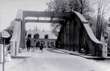 HISTORIE HISTORY Obr. 1 Pohled na obloukový most ve Svijanech-Podolí od železničního mostu Fig. 1 View of the arch bridge in Svijany-Podolí from the railway bridge Obr.