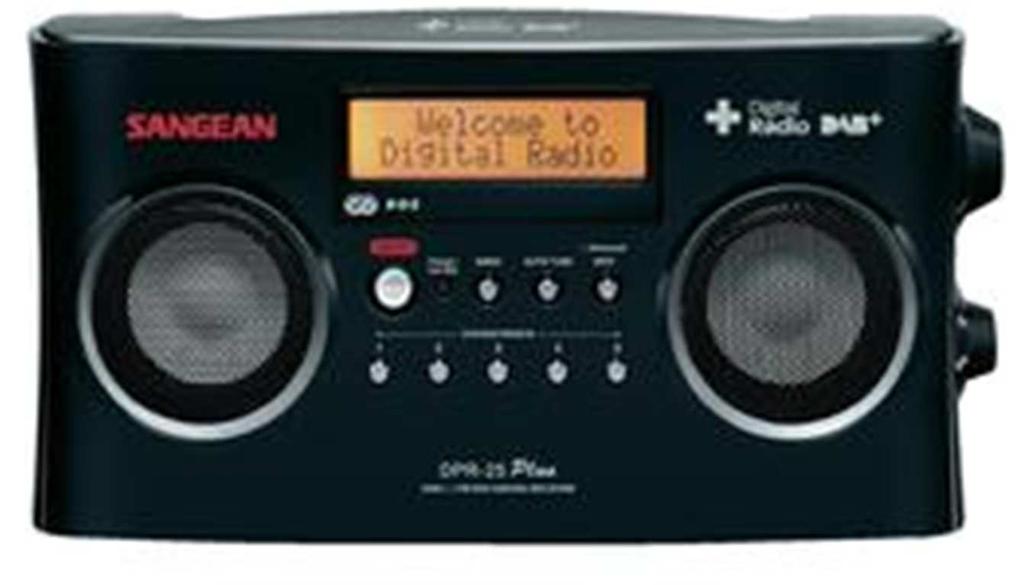 Popis a ovládací prvky (zadní strana) DAB+ rádio DPR-25 + Obj. č.: 32 64 58 10. Schránka baterií 11. Teleskopická anténa 12. Přepínač Music/News 13. Zdířka AUX IN 14. Zdířka Line Out 17.