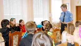 Večer nabral na obrátkách a po večeři za námi přijeli herci z Jihočeského divadla Pavel Oubram s Věrou Hollou s programem Listování.