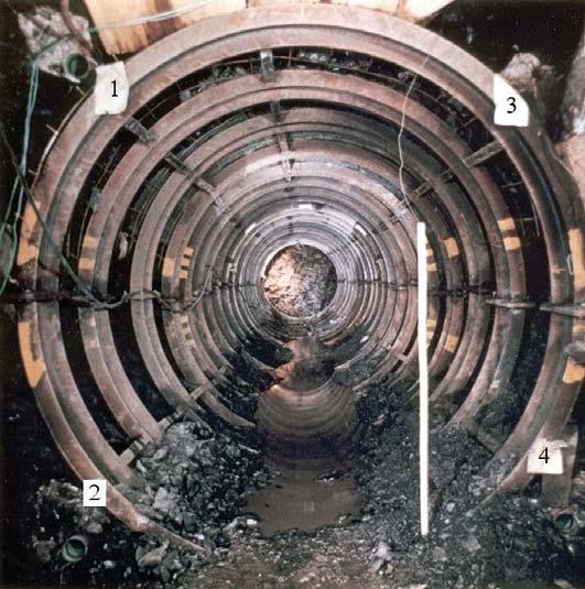 ared already 2 to 1m before the excavation face; during the excavation passage under the targets the displacements already reached 15% of the final total values and ca 55% when the excavation face