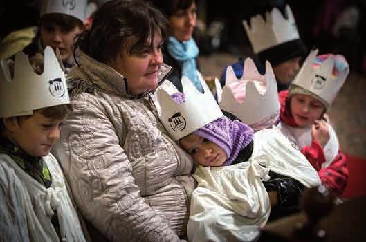 14 OLDIN 1 2 / 2018 CHARITA Stovky koledníků olomoucké arcidiecéze přijaly biskupské požehnání V olomoucké katedrále se v sobotu 30.
