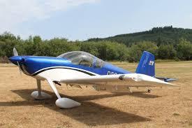 Van's RV-14/14A Obr. 23 Van's RV-14 [27] Obr. 24 Van's RV-14A [28] Stejně jako u modelů RV-7/7A a RV-8/8A se nabízí RV-14/14A se 2 konfiguracemi podvozku.