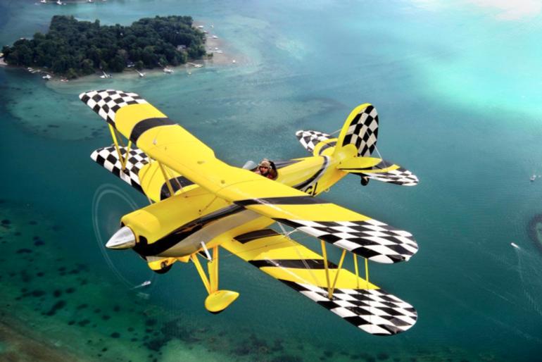 Waco Great Lakes 2T-1A-2 Obr. 27 Waco Great Lakes 2T-1A-2 [13] Waco Great Lakes 2T-1A-2 je dvoumístný dvouplošník od amerického výrobce Waco, který pochází z počátků 70. let 20. století.