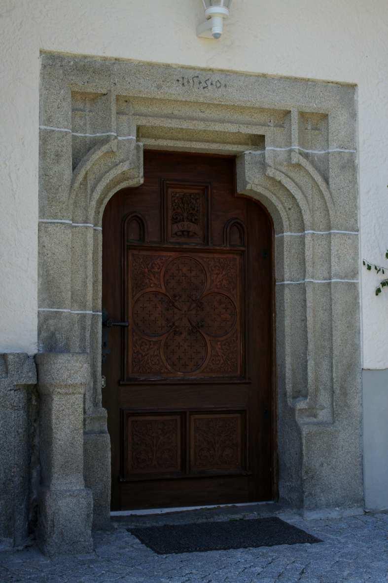 Vlevo St. Veit im Mülkreis, sv.