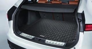6 PŘÍSLUŠENSTVÍ JAGUAR VYBERTE SI Nakonfigurujte si svůj F-PACE na jaguar.