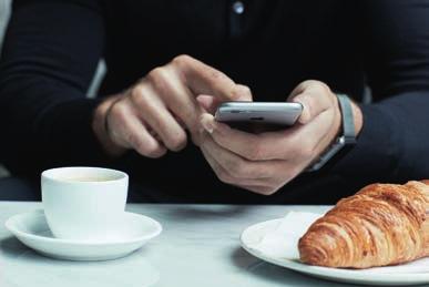 PROTECT Optimalizovaná asistenční služba Jaguar Pokud budete mít poruchu, můžete se telefonicky spojit přímo se zaměstnanci asistenční služby Jaguar stisknutím tlačítka na stropní konzole nebo z