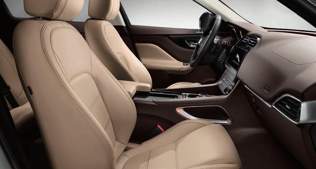 5 INTERIÉR VYBERTE SI Nakonfigurujte si svůj F-PACE na jaguar.