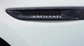 6 PŘÍSLUŠENSTVÍ JAGUAR VYBERTE SI Nakonfigurujte si svůj F-PACE na jaguar.