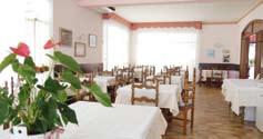 HOTEL TEREsa Nástupní den: ČTVRTEK 8 dní / 7 nocí HOTELY Velice oblíbený, příjemný a prostorný rodinný hotel se nachází v klidné části centra města (Via dei Calamari 5) a cca 250 m od moře.