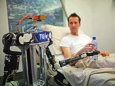 64 Euro 4 27. ledna 2014 light umělá inteligence» Roboti se tak mohou učit navzájem, jejich znalosti a zkušenosti jsou sdíleny v centrální databázi.