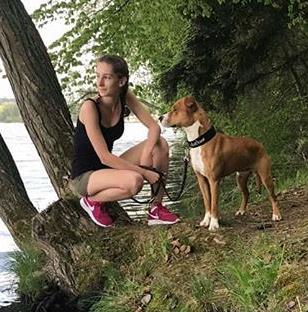 Drahomíra Fojtíková člen od roku 1994 aktivní člen DENY Plemeno: Narozen: Pohlaví: Německý ovčák fena 9. 12. 2017 Mikulášský závod (ZZO) KK Brno Židenice 3. místo 31.