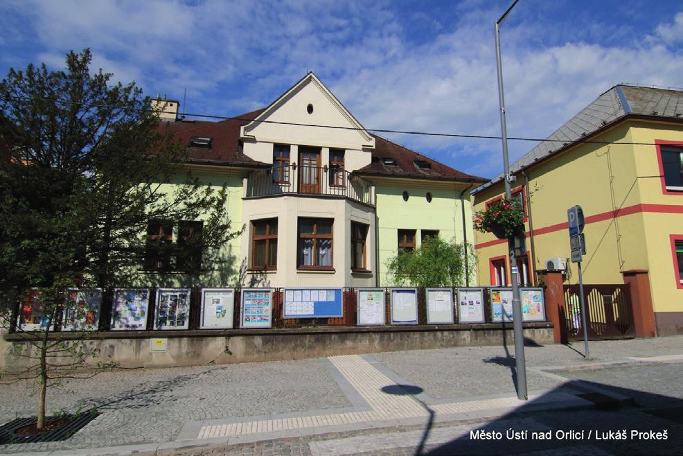 VIZE DO BUDOUCNA TRANSFORMACE STACIONÁŘE Organizace vždy usilovala o rozšíření služeb, přestěhování do jiných prostor nebo o