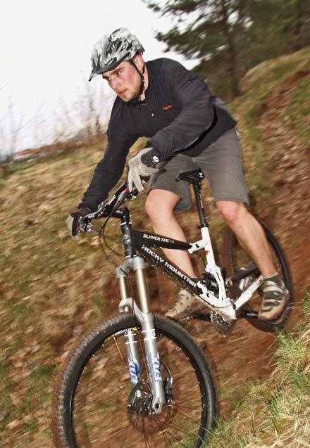 Trh spotřebitele-cyklistu vyloženě motivuje v požadavcích na co jlehčí kolo.