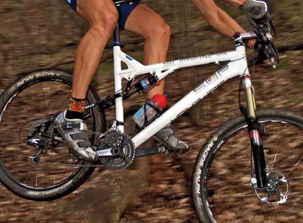 Krom toho se Tomáš chystá i na několik maratonů v zahraničí, včetně zmiňovaného Salzkammergut Trophy. se rozjede, dokáže si své tempo udržet velmi dlouho bez ohledu na terén.