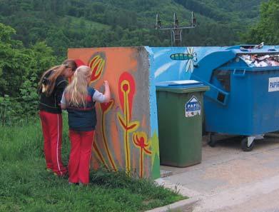 a Environmentální nástěnné malby (Adamov u Brna) a projekt trafostanice firmy e-on žáků Aleny Baisové, ZUŠ Adamov, 2008 Jak mě zpětně ovlivňuje tato pedagogická činnost, by bylo velmi dlouhé povídání.