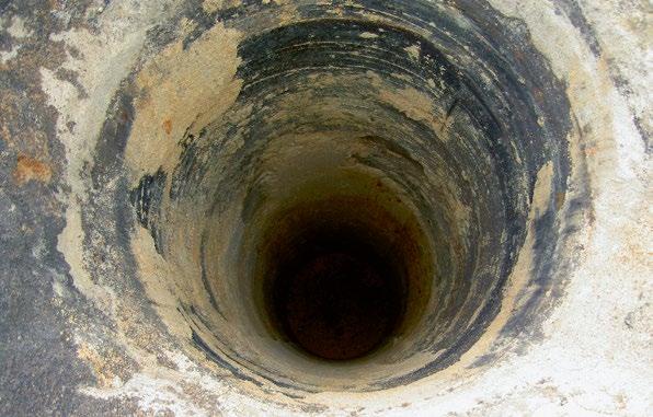Vlnovec je na svém obvodu perforován a obalen geotextilním rukávcem (PP/PE).
