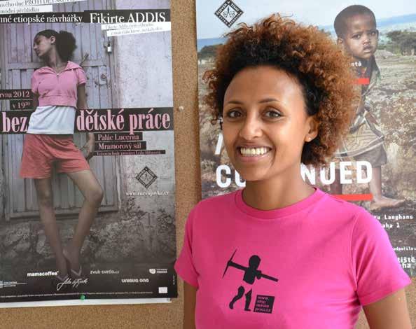 Díky módní přehlídce etiopské návrhářky Fikirte Addis informovala o dětské práci česká média.