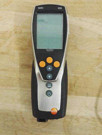 9.3 Měření rychlosti Pro měření rychlostí byly použity dvě multifunkční stanice od firmy TESTO v kombinaci s žhavenými anemometry.