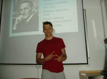 těchto dlouhodobých žákovských a studentských projektů jsou navrhována školou či sociálními partnery školy. Ve školním roce 2016/2017 k takovým projektům patřily např.