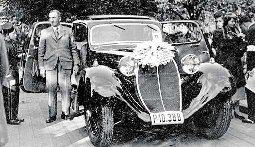 Aopravdu si vnísvé české izahraniční automobily nechávala karosovat řada příslušníků šlechtických rodů, představuje historii firmy ředitel regionálního muzea Vysoké Mýto amuzea českého karosářství