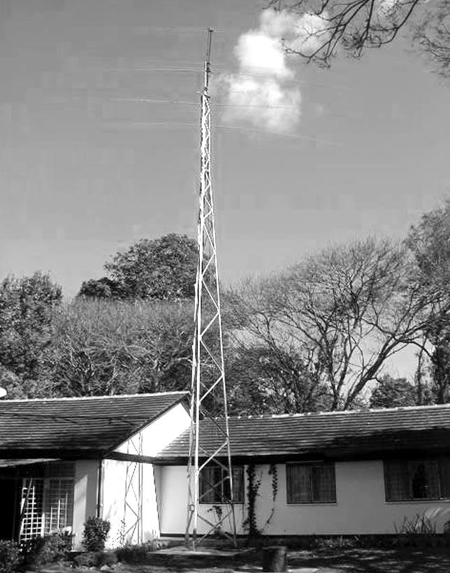 Z RADIOAMATÉRSKÉHO SVĚTA Radioamatérské expedice ve 3. čtvrtletí 2002 Toho hodnocení bych mohl začít podobným způsobem jako minulé (AR 8/02).