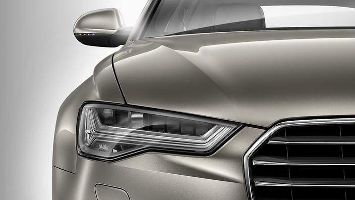 Dekorace stříbrný hliník Ellipse 9AQ Komfortní automatická klima 4zónová 23 000,- $XCPXC LED světlomety Audi Matrix v