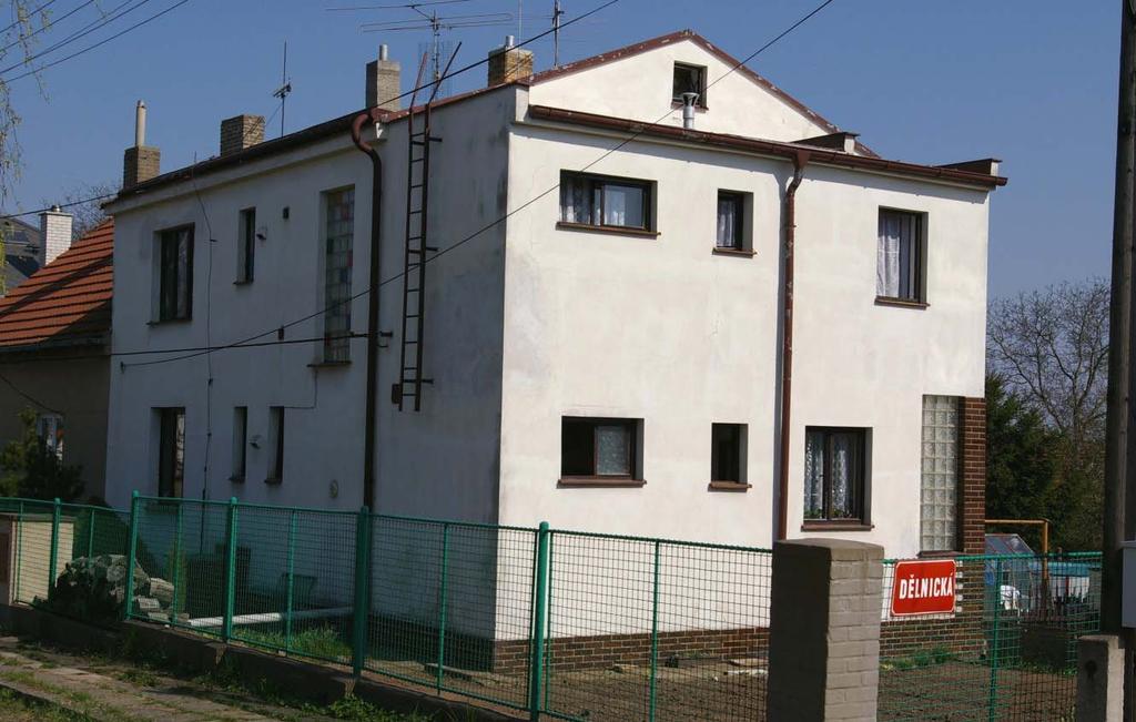 25 Dům čp. 878 v roce 1994 (foto Jindřich Lukášek pro SÚ Hostivice) a 12.