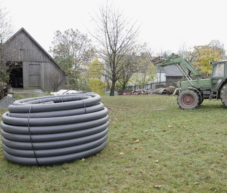 1 RAUVITHERM ÚVOD Vzhledem k rostoucí potřebě udržovat emise CO2 na nejnižší možné úrovni, získává technika pro místní a dálkové rozvody tepla neustále na důležitosti.