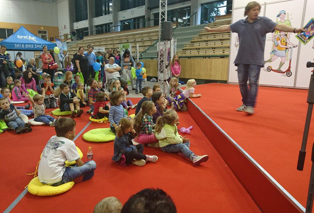 2016 rozšířit veletrh do další haly.