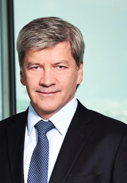 ÚVODNÍ SLOVO GENERÁLNÍHO ŘEDITELE Etický kodex skupiny Raiffeisen Bank International popisuje společné hodnoty a minimální standardy etického obchodního jednání, jejichž dodržování očekáváme od všech